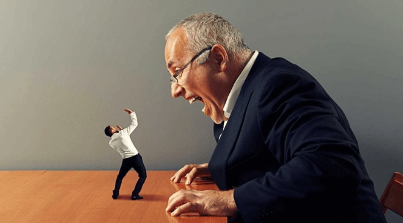 LÜKSTE KÖTÜ YÖNETİCİNİN ÖZELLİKLERİ