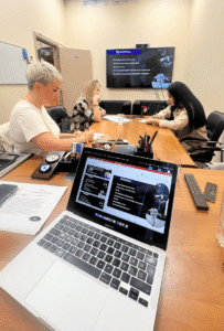 Roberto Bravo mücevher markası Moskova mağazaları için sunduğum mücevher satış eğitimi. Ekrem Sağel