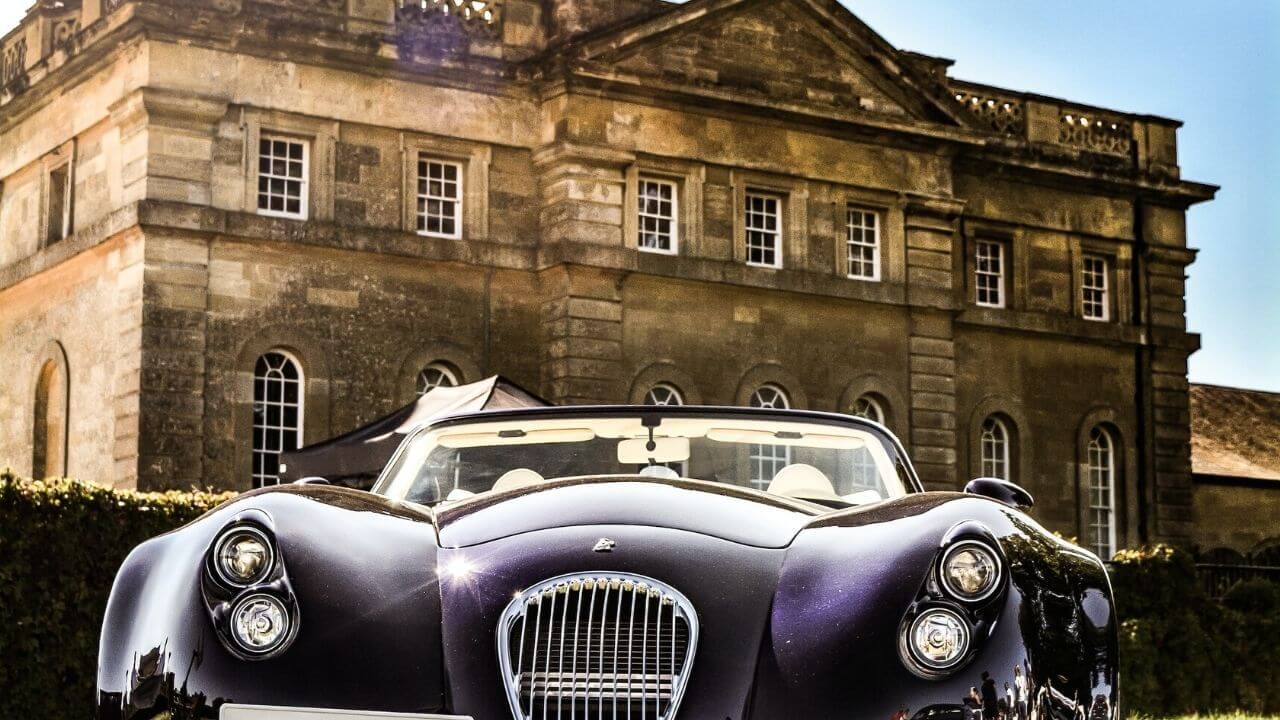 LÜKS MARKA TUTKUSU YARATIN. Ekrem Sağel