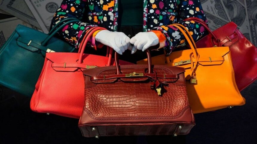 LÜKSTE RADİKAL SATIŞ | Ekrem Sağel