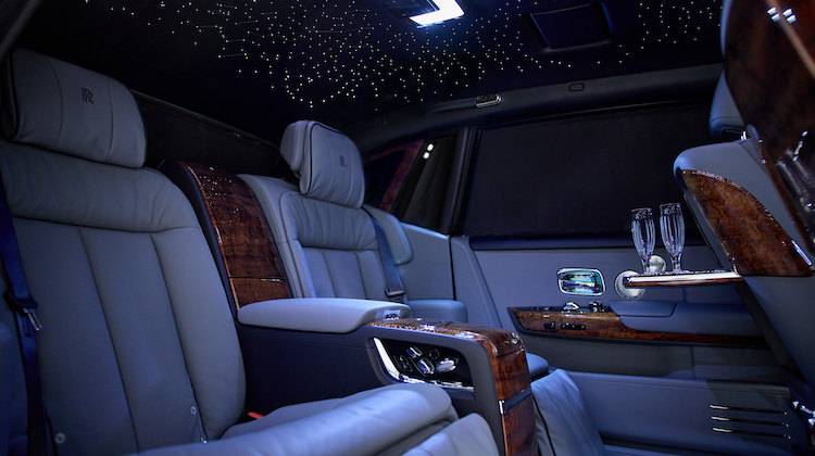 LÜKS OTOMOBİLLERDE KULLANILAN EN EGZOTİK MALZEMELER | Ekrem Sağel